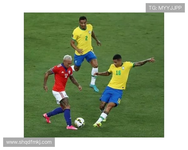 武汉羽毛球队在世界杯预选赛中以82分稳居积分榜首位