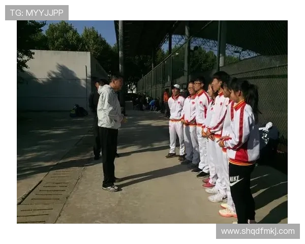 武汉网球队团队协作引发热议球员间默契与竞争的微妙平衡