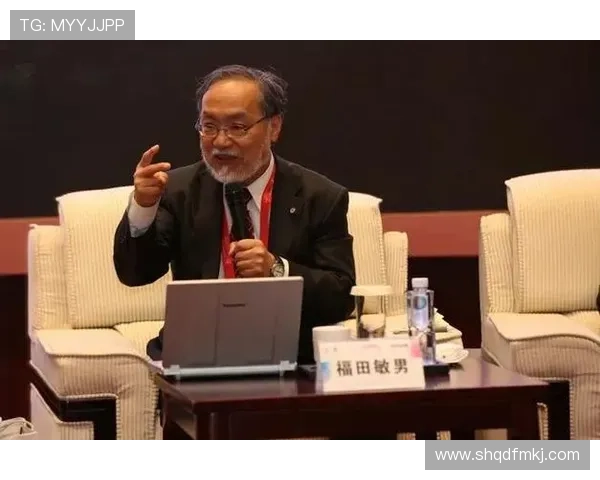 深圳羽毛球队灵活性引发热议球员表现与战术调整的深度探讨 深圳羽毛球队灵活性引发热议球员表现与战术调整的深度探讨