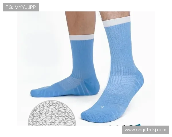 足球明星纯棉男袜子舒适透气运动休闲必备时尚潮流选择