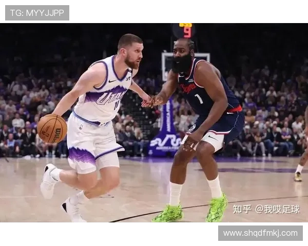 哈登与足球明星的跨界对话：篮球与足球的激情碰撞与友谊之旅